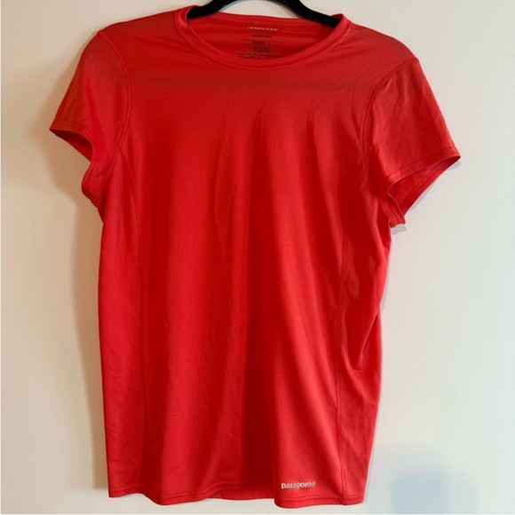 Patagonia Vibrant Red Short Sleeve Tee - Picture 2 of 2